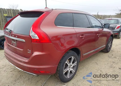 2015 Volvo Xc60 T6 z USA, uszkodzony, nr VIN YV4902RK6F2714488